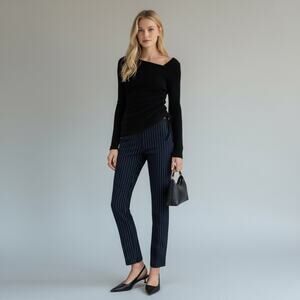 Theory NWT womens 6 Navy & white Traceable Wool pinstriped Cropped Pants